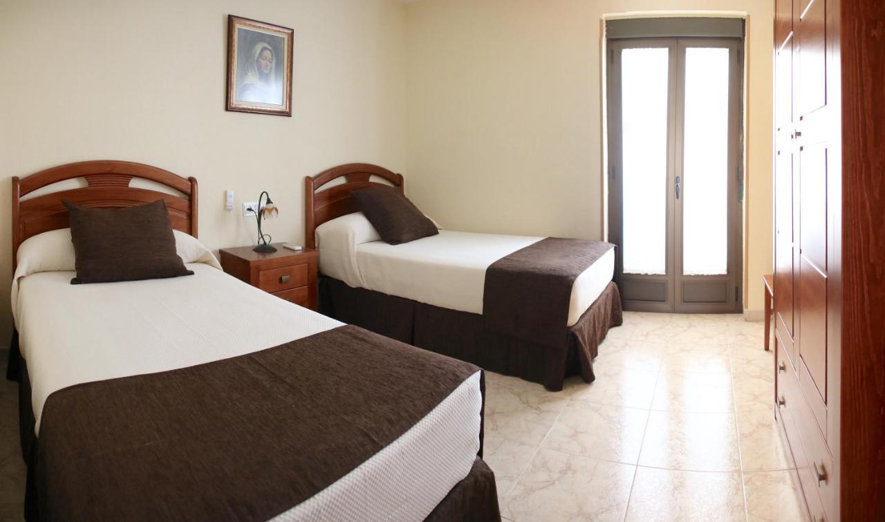 Vivienda Turistica Carmelitas Descalzas Apartment
